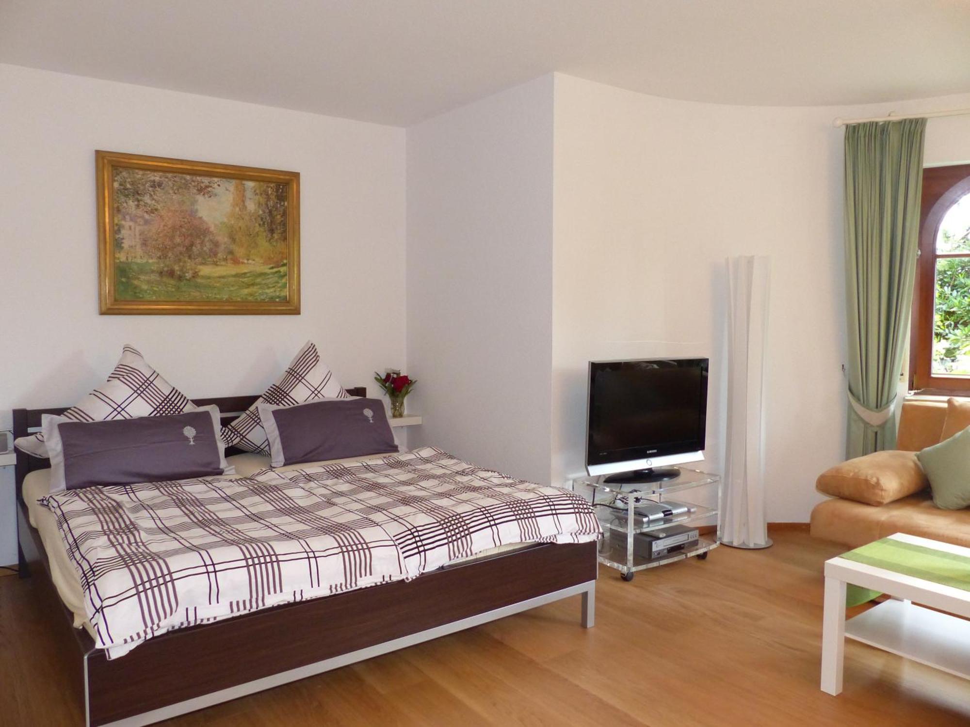Schwarzwaldturmzimmer Lahr Ruang foto